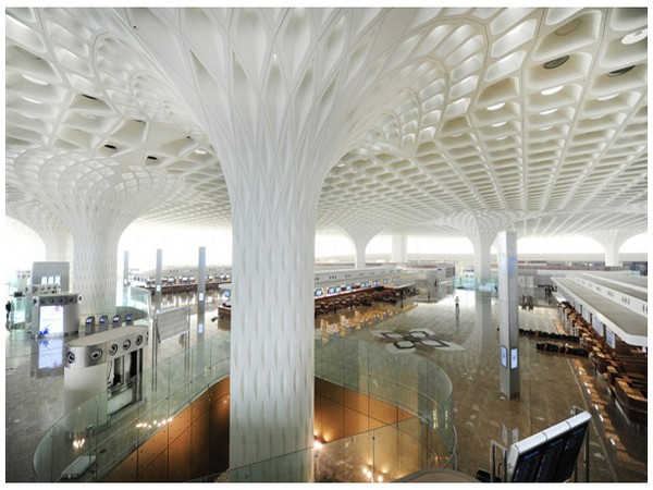 Mumbai International Airport witnesses 107% Recovery and 18% YoY Growth in October 2023 Passenger Traffic