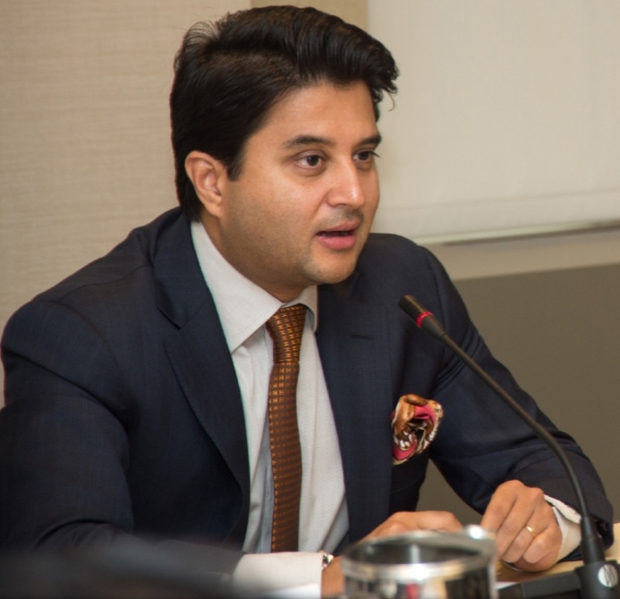 ‘Agreed, will examine this asap,’ says Jyotiraditya Scindia after complaints from passengers of being charged extra for boarding pass