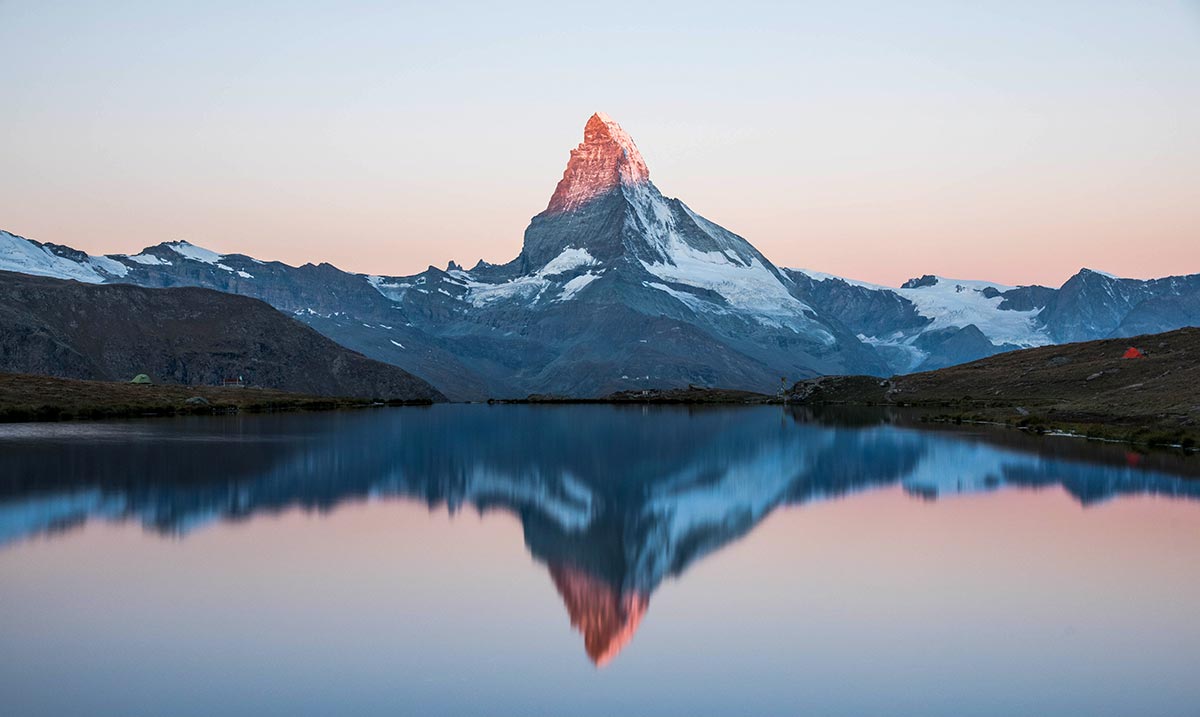 Sunrise-on-the-Matterhorn