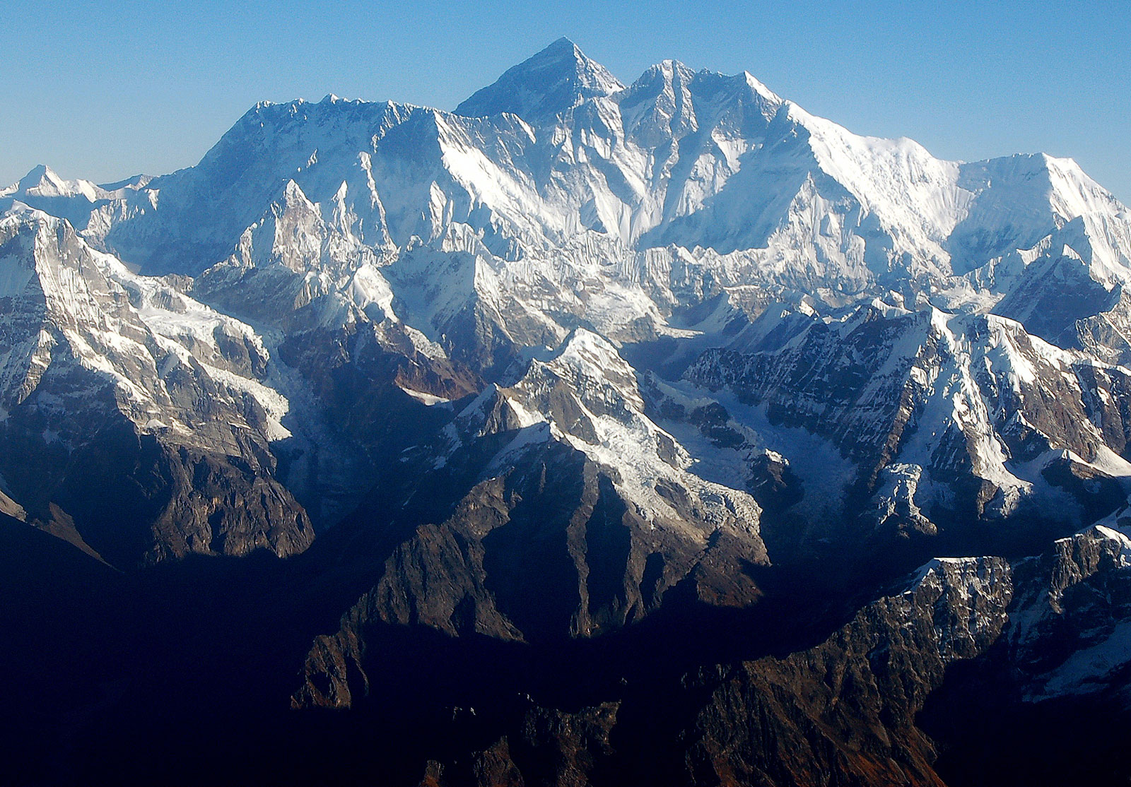 Nepal grants permission to 204 climbers from 42 countries to climb Mount Everest this season