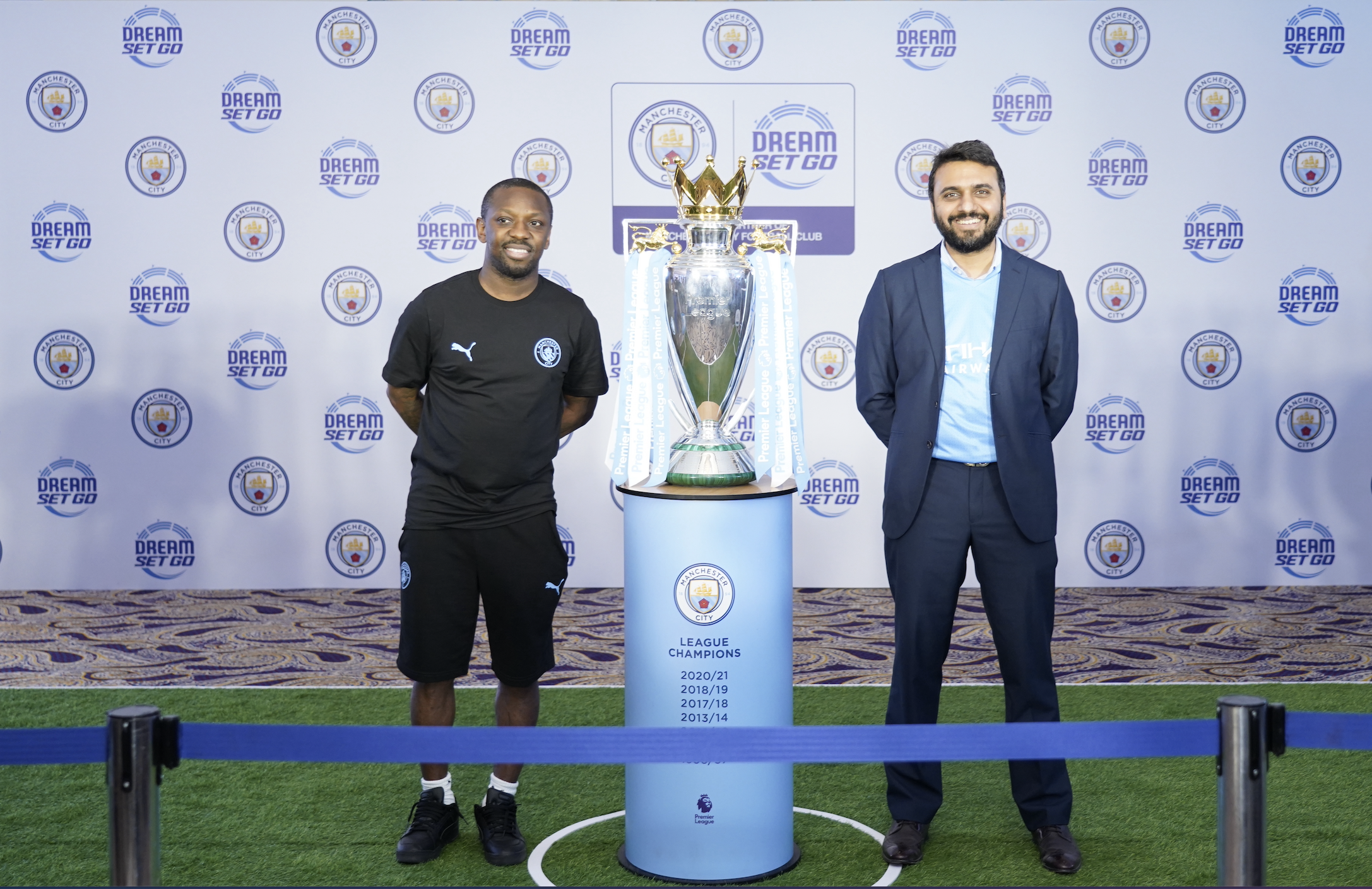 DreamSetGo and Manchester City bring the Premier League Trophy to Indian fans