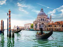 Venice postpones overtourism tax on day visitors until 2023