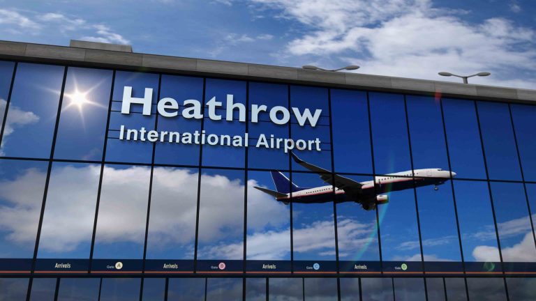 London’s Heathrow airport imposes capacity cap of 100,000 passengers a day
