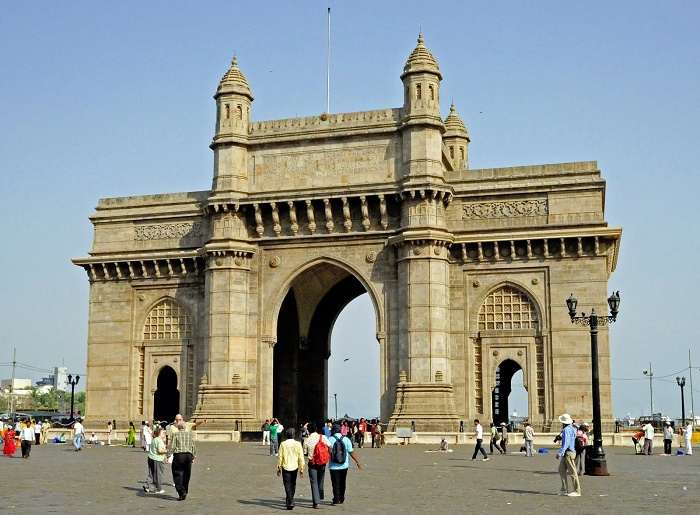 Maharashtra, Tamil Nadu emerge as top two destinations for foreign tourists in 2021: Union ministry report
