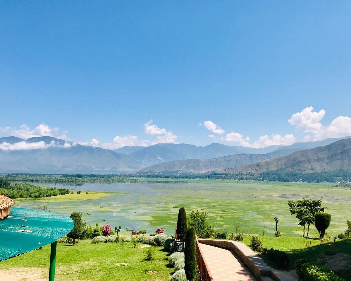 Kashmir’s Wular Lake to get non-motorable walkway to boost tourism