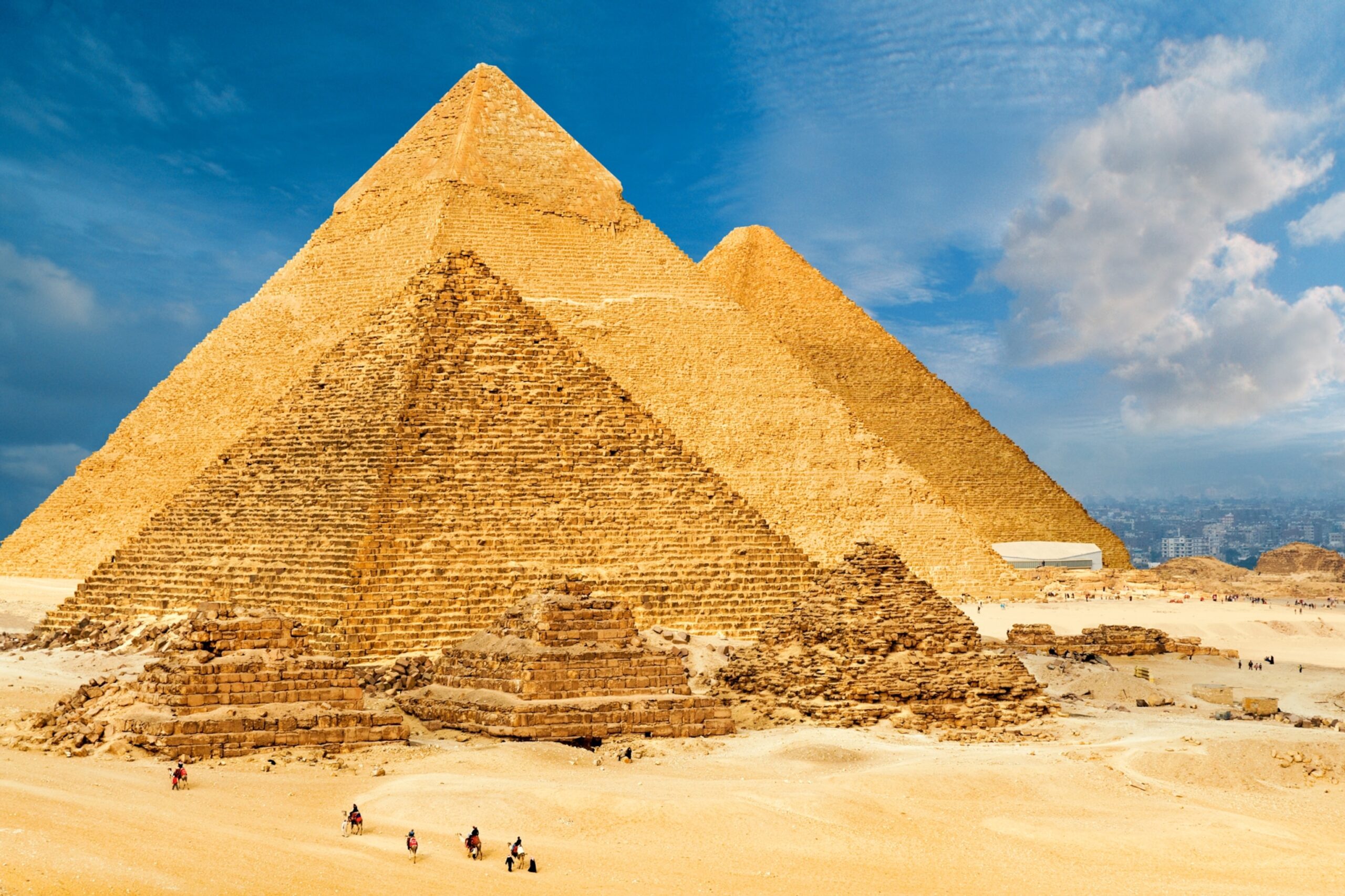 4.9 million tourists visit Egypt in first six months of 2022