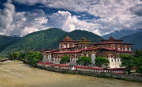 Bhutan reduces SDF to woo dollar-paying tourists