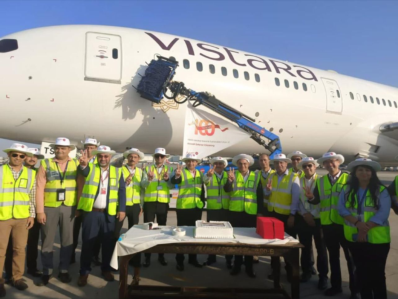 AISATS Delivers 100 Automated Aircraft Exterior Cleanings for Vistara