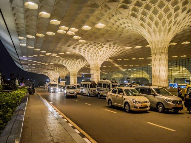 Mumbai airport ends night curfew, for wider charter operations