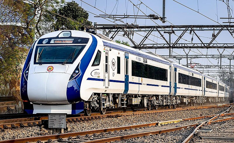Govt to convert 40,000 railway bogies to Vande Bharat standards
