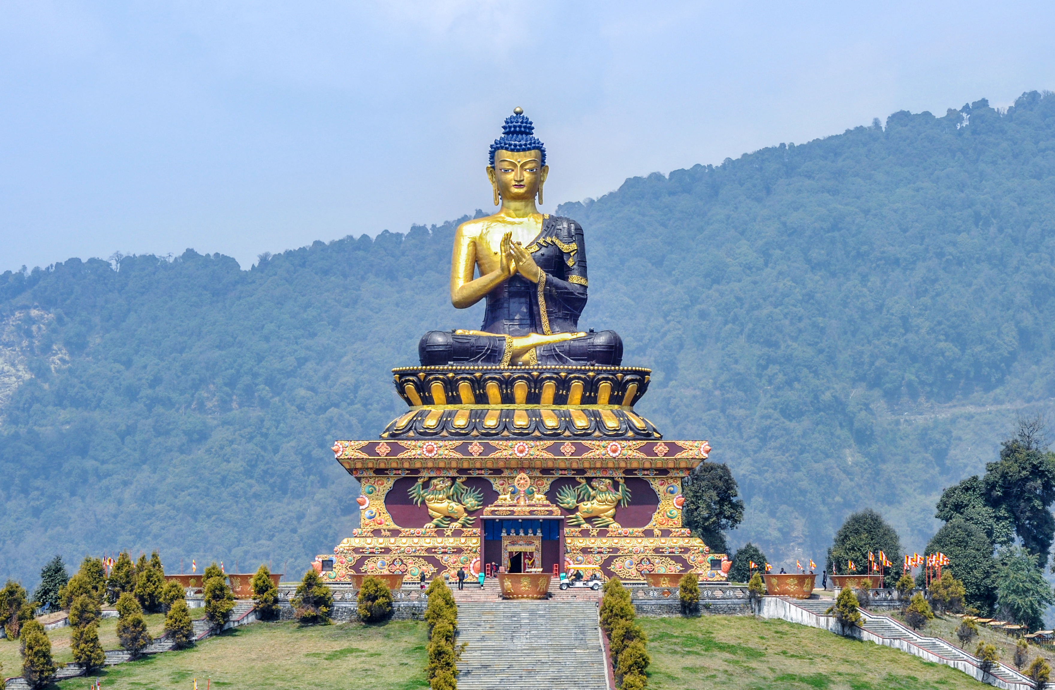 Over 280,000 visitors flock to Sikkim this year
