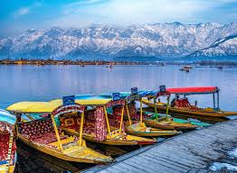 Kashmir receives nearly 1mn tourists during Jan-April: Director Tourism