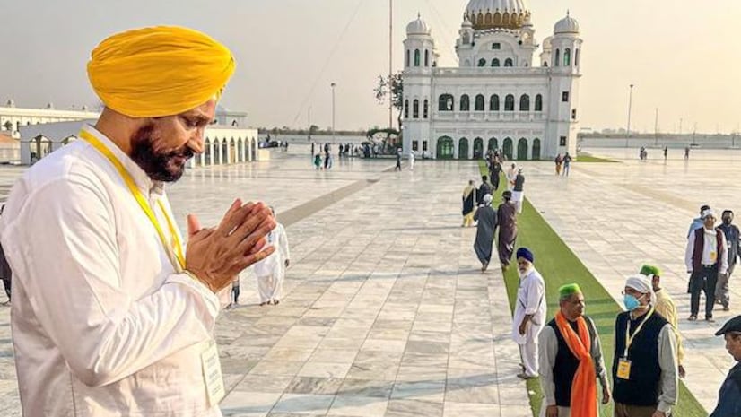 Pakistan Eases Visa Rules for Sikh Visitors for 126 nations