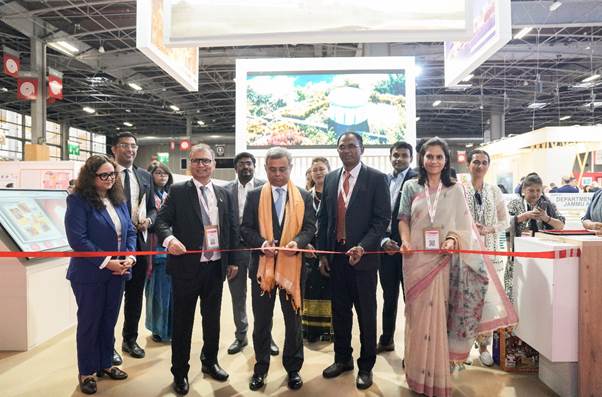 India Boosts Tourism at Paris Expo – India’s Top Travel News Source: TravelBiz Monitor