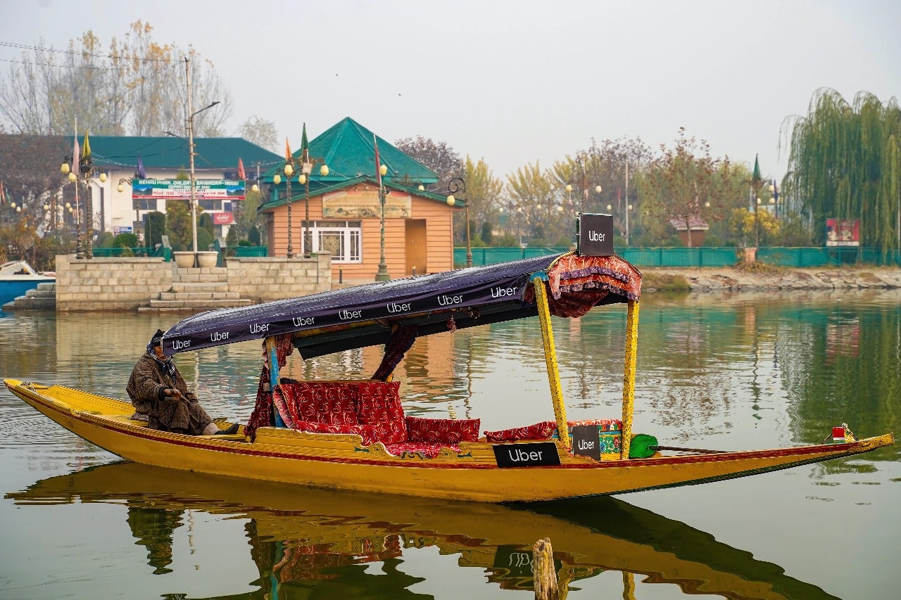 Uber Shikara Launches in Srinagar; Pre-Book Dal Lake Rides via Uber App