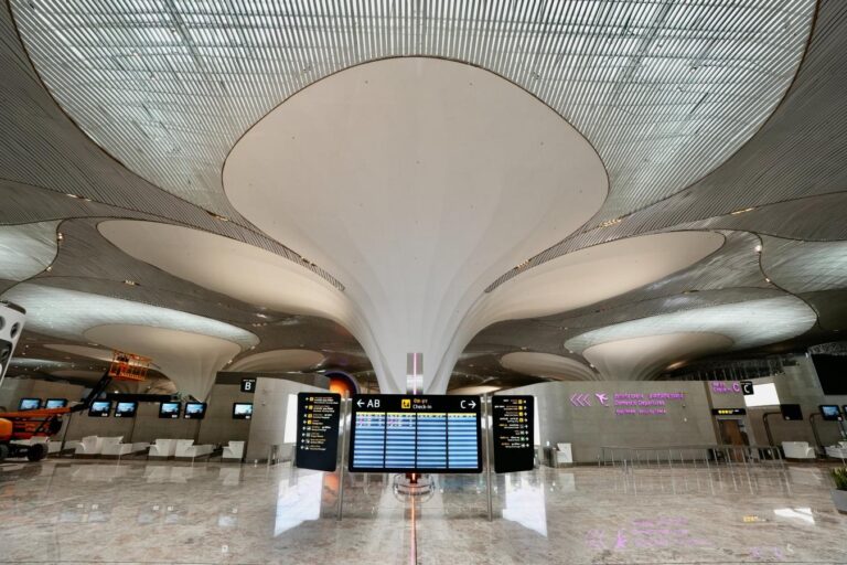 India streamlines immigration for global aviation growth