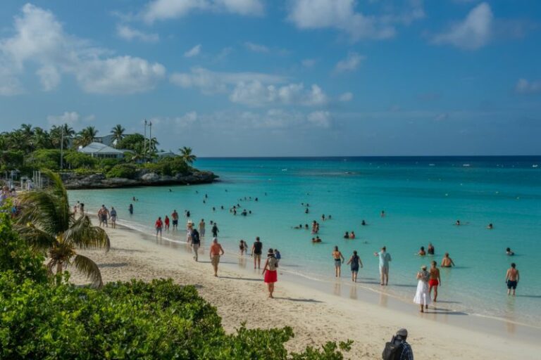 Jamaica on track to welcome 5mn visitors in 2025